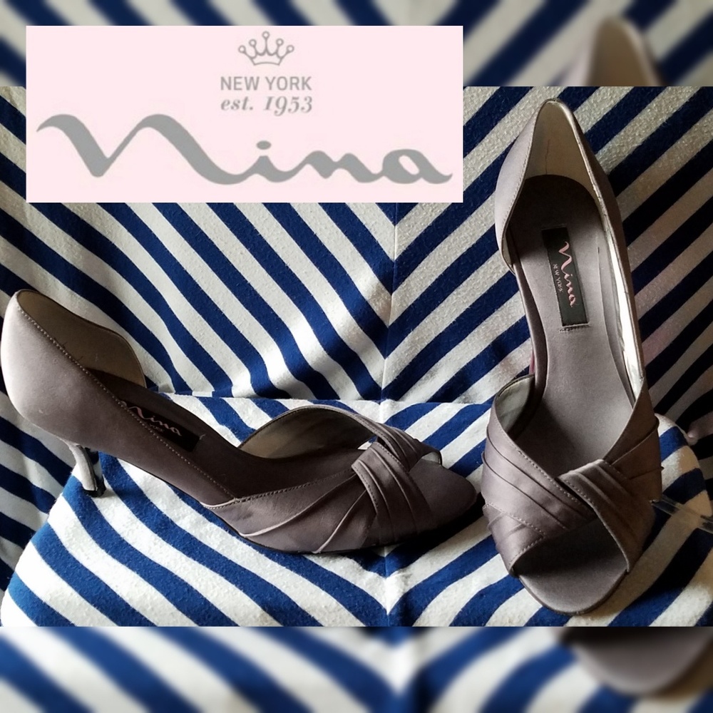 NEW Nina Culver Gray Silk Peep Toe Sexy D'orsay Low Heels Professional Size 7